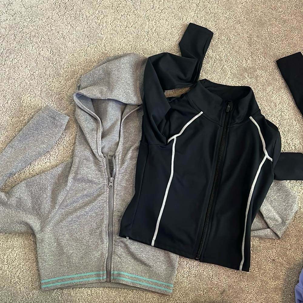 Bundle Nova Sport Cropped Jacket Size S (pit to pit 13”)